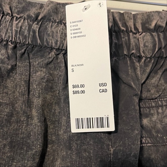 UO | Sloan Nylon Ultra-Baggy Ballon Pants - Picture 8 of 9